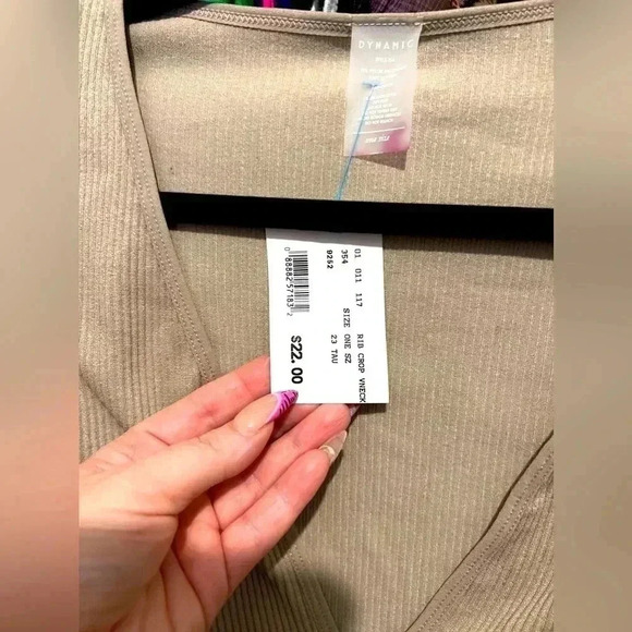 NWT Tan Seamless Long Sleeve Deep V Ribbed Top - Picture 4 of 6